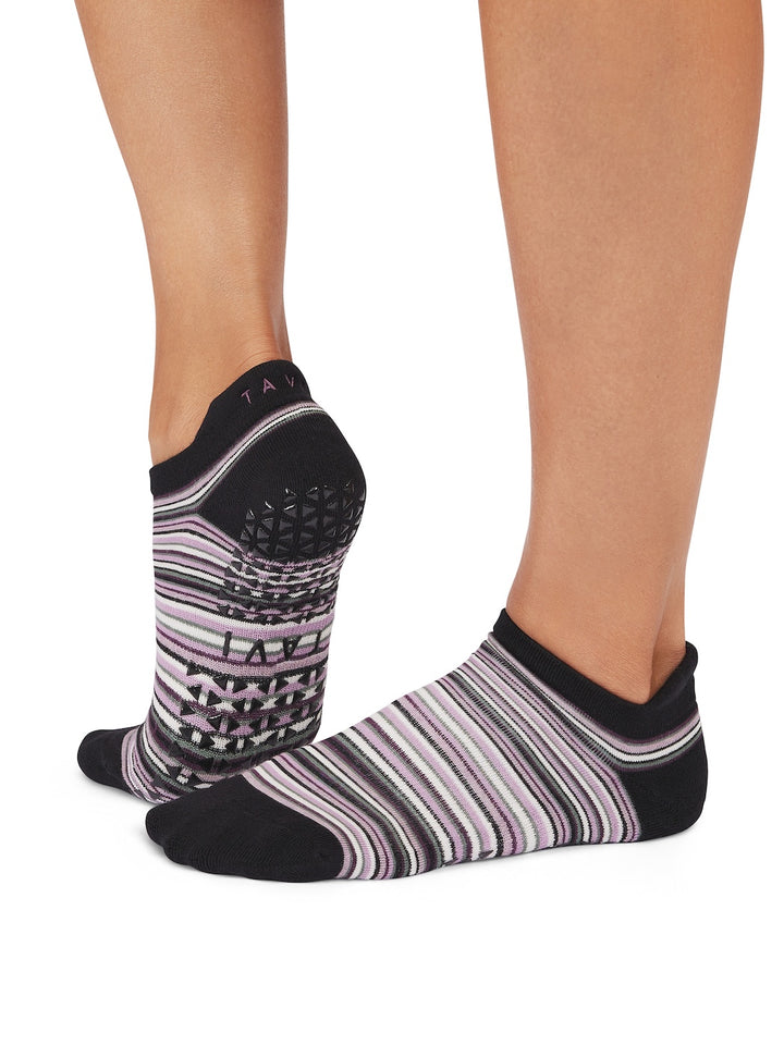 Savvy Grip Socks | Socks > Grip | Tavi – Tavi Active