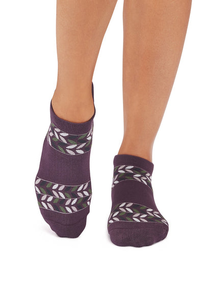Savvy Grip Socks | Socks > Grip | Tavi – Tavi Active