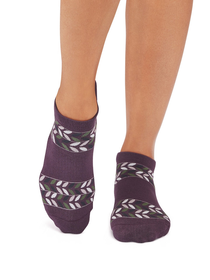 Savvy Grip Socks | Socks > Grip | Tavi – Tavi Active