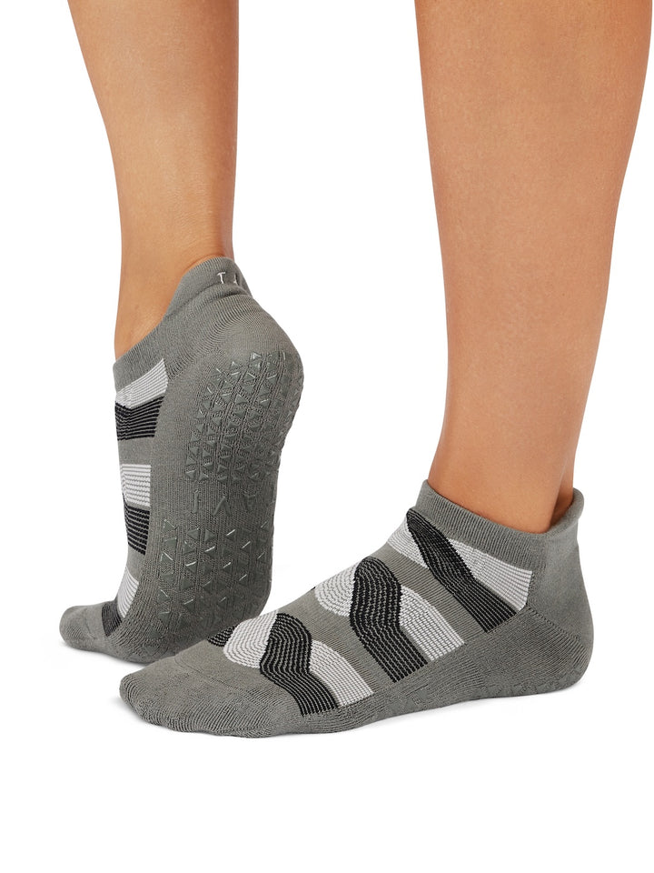 Savvy Grip Socks | Socks > Grip | Tavi – Tavi Active