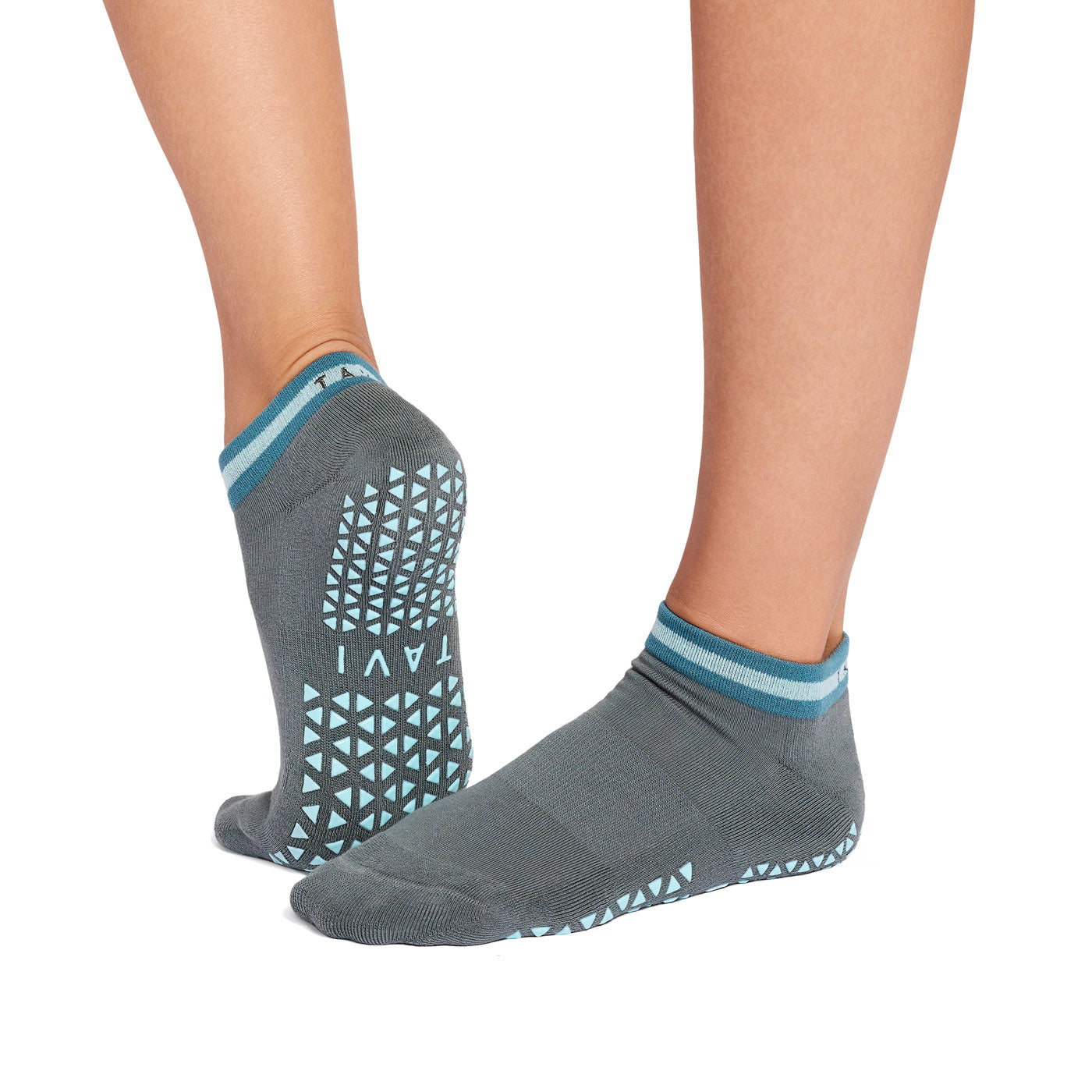 Cora Grip Socks - Black Ice – Tavi Active
