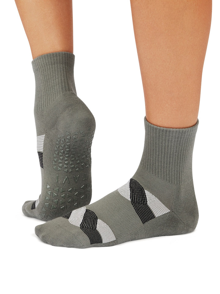 Aria Grip Socks | Socks > Grip | Tavi – Tavi Active