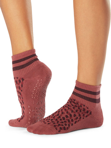 Aria Grip Socks | Socks > Grip | Tavi – Tavi Active