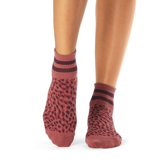Aria Grip Socks | Socks > Grip | Tavi – Tavi Active