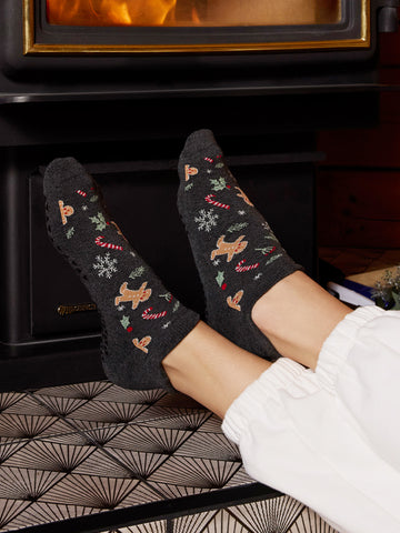 Gingerbread man holiday grip socks
