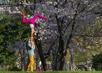 How to build trust with Acro Yoga