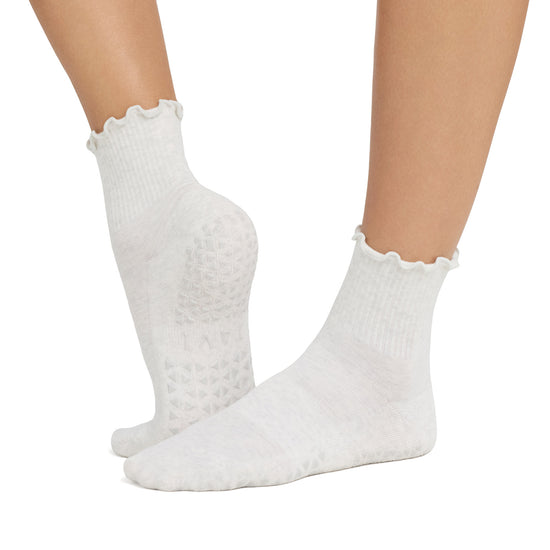 Aria Ruffle Grip Socks | Socks > Grip | Tavi – Tavi Active