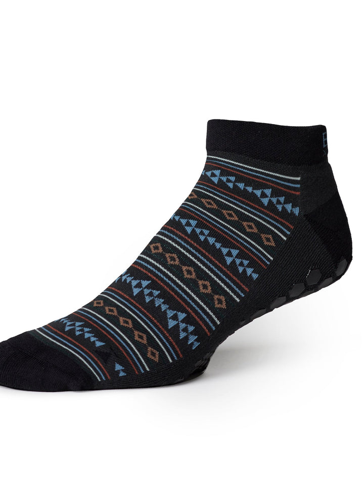 Base33 Low Rise Grip Socks | Socks > Grip | Base33 – Tavi Active