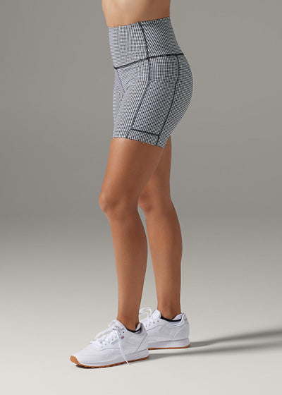 TaviSculpt® Stash + Dash Biker Short 6" | Bottoms > Biker Shorts | Tavi – Tavi Active