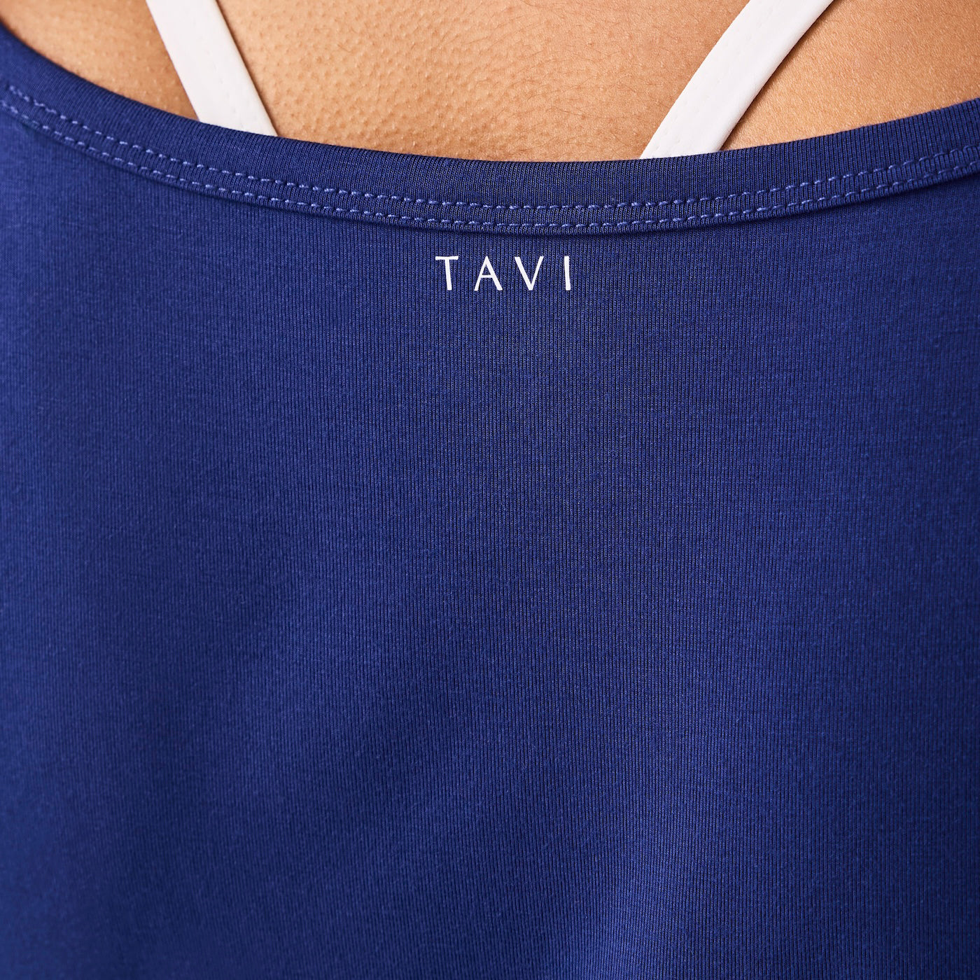 Fitted Swoop Tank | Tops > Tanks | Tavi – Tavi Active