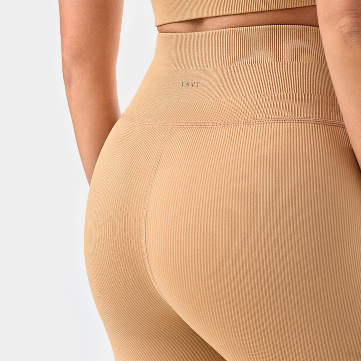 Seamless 7/8 Rib Leggings | Bottoms > Leggings | Tavi – ToeSox | Tavi | Vooray