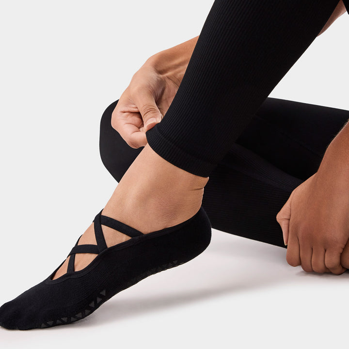 Seamless 7/8 Rib Leggings | Bottoms > Leggings | Tavi – ToeSox | Tavi | Vooray