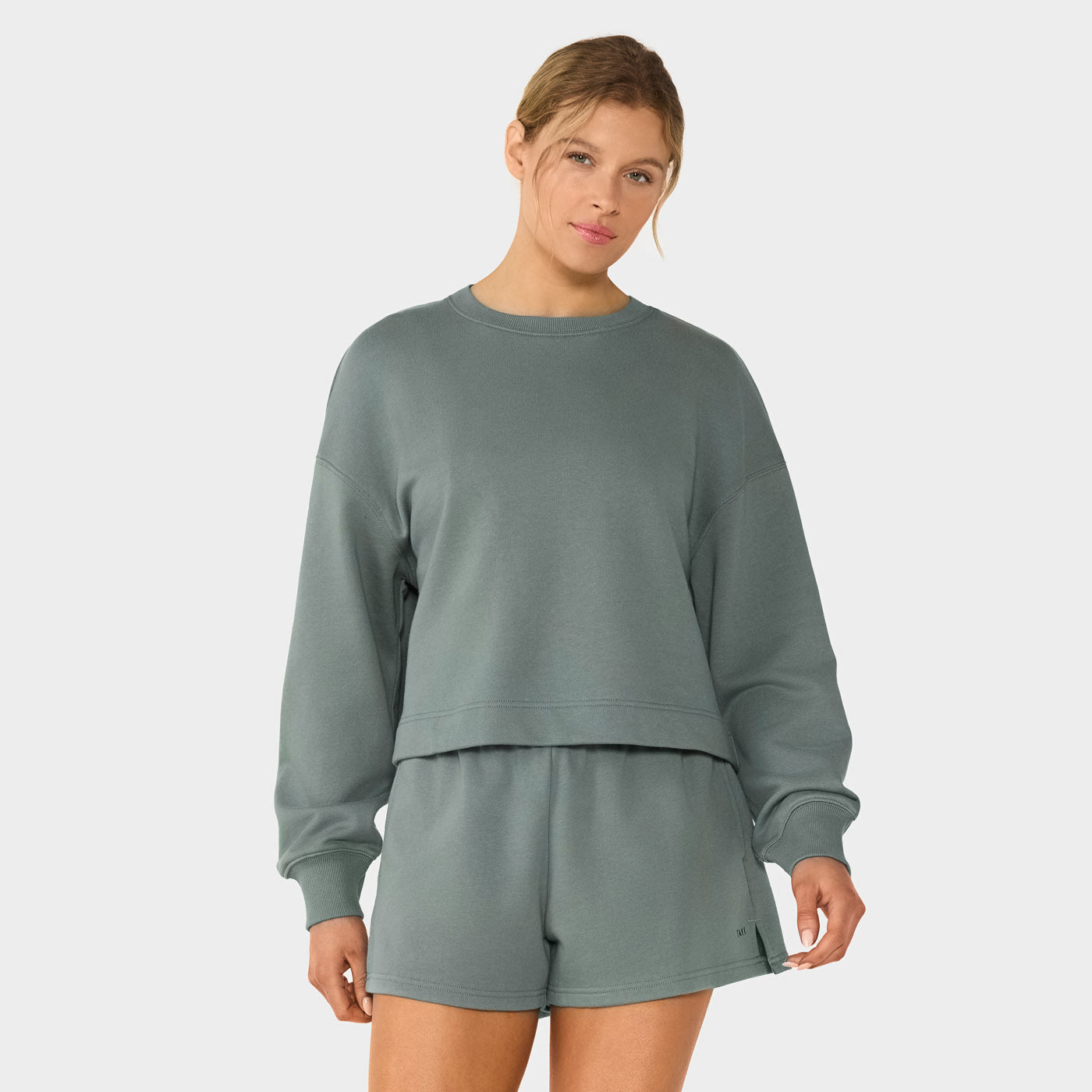 Tops – Tavi Active