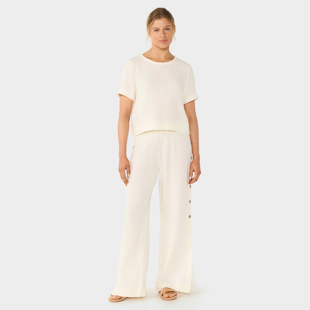 Unwind Gauze Tee | Tops > Short Sleeve | Tavi – Tavi Active