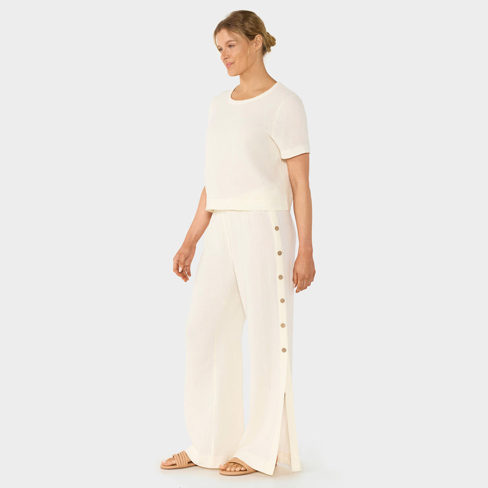 Unwind Gauze Tee | Tops > Short Sleeve | Tavi – Tavi Active