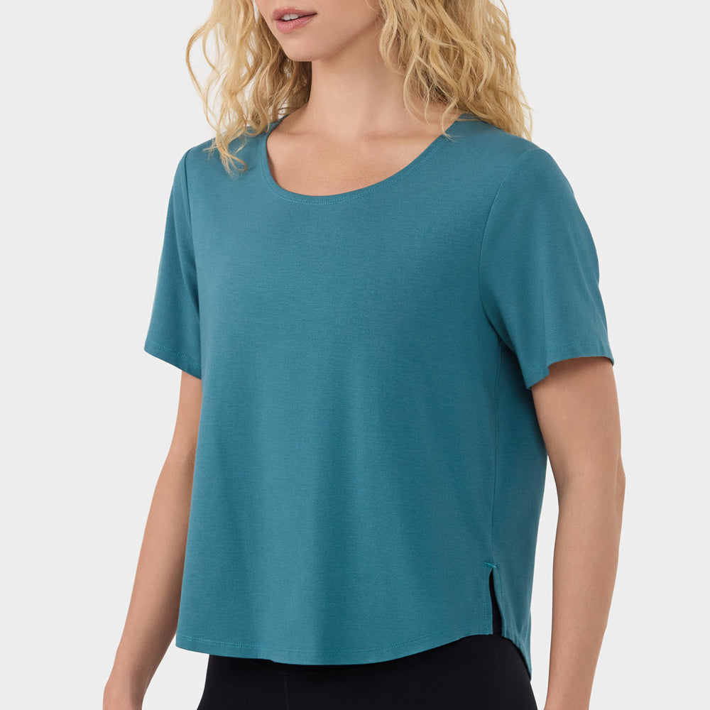 Scoop Neck Vent Tee | Tops > Short Sleeve | Tavi – Tavi Active