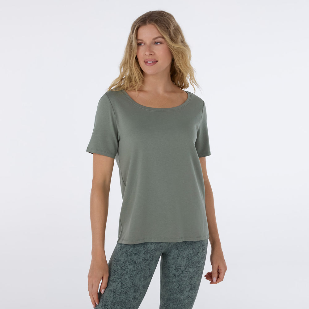 Wide Scoop Neck Relaxed Tee | Tops > Short Sleeve | Tavi – Tavi Active
