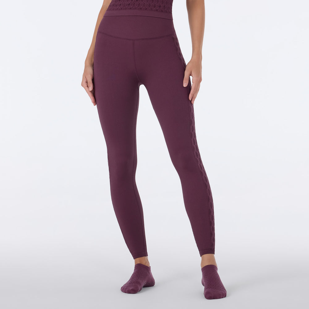 Seamless Diamond Textured 7/8 Leggings | Bottoms > Leggings | Tavi – Tavi Active