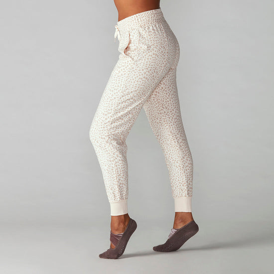 # Cozy Jogger * | Bottoms > Pants | Tavi – ToeSox | Tavi | Vooray