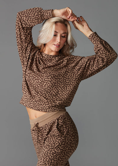 # Ease Crew Sweatshirt * | Tops > Sweaters & Hoodies | Tavi – ToeSox | Tavi | Vooray