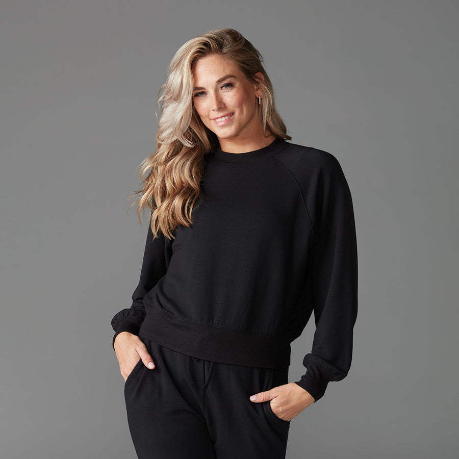 Ease Crew Sweatshirt – ToeSox | Tavi | Vooray