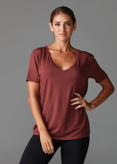 # Everyday V-Neck Tee * | Tops > Short Sleeve | Tavi – ToeSox | Tavi | Vooray
