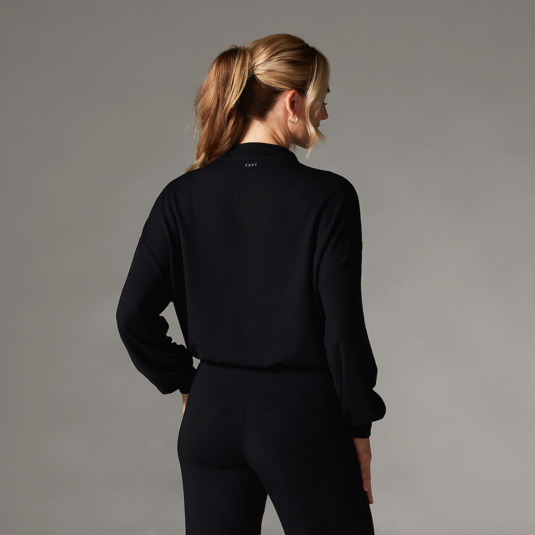 TaviLuxe® Slope Crew Sweatshirt | Tops > Sweaters & Hoodies | Tavi – Tavi Active