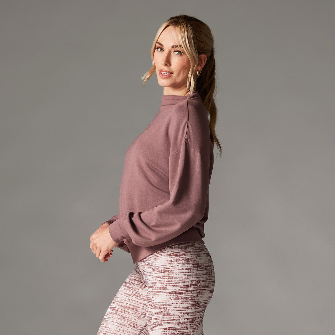 TaviLuxe® Slope Crew Sweatshirt | Tops > Sweaters & Hoodies | Tavi – Tavi Active