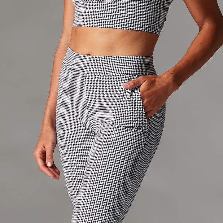 TaviSculpt® Work It Ankle Pant * | Bottoms > Pants | Tavi – ToeSox | Tavi | Vooray