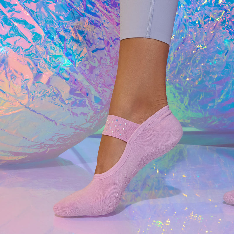 Lola Grip Socks | Socks > Grip | Tavi – Tavi Active