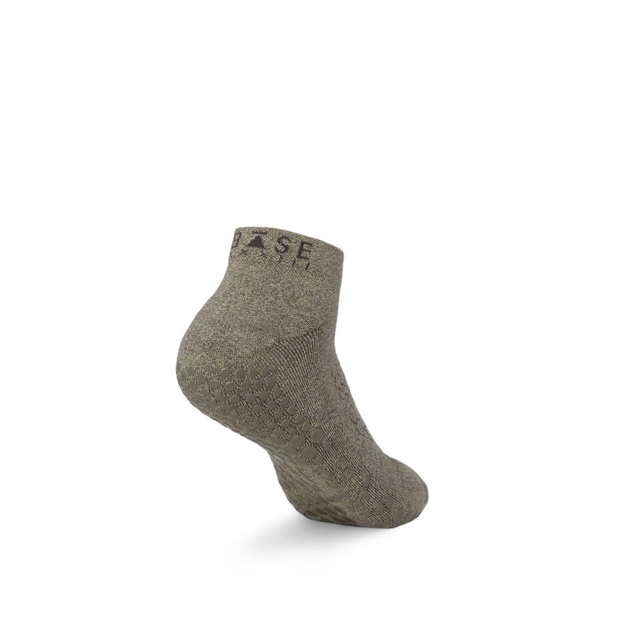 Base33 Low Rise Grip Socks – ToeSox, Tavi