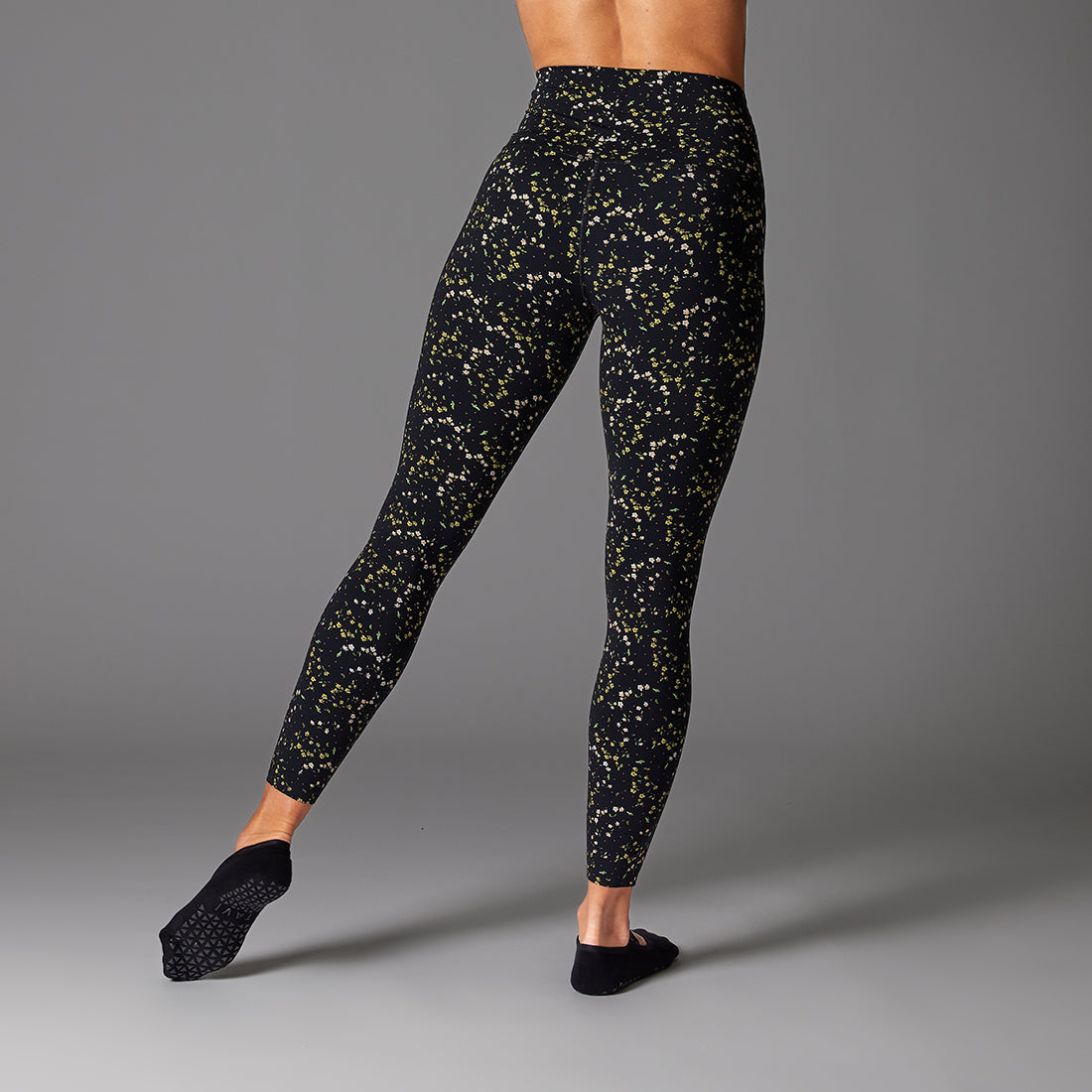 TaviSculpt® High Waisted 7/8 Leggings | Bottoms > Leggings | Tavi – ToeSox | Tavi | Vooray