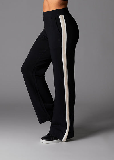 # Cozy Wide Leg Pant | Bottoms > Pants | Tavi – ToeSox | Tavi | Vooray