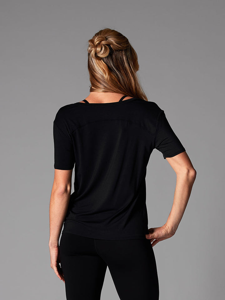 # Everyday V-Neck Tee | Tops > Short Sleeve | Tavi – ToeSox | Tavi | Vooray