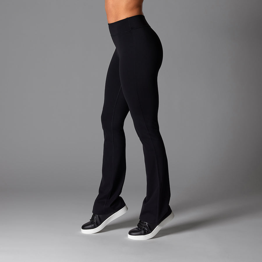 I Can't Stop Buying These Flattering Bootcut Yoga Pants — and They're  Currently on Sale