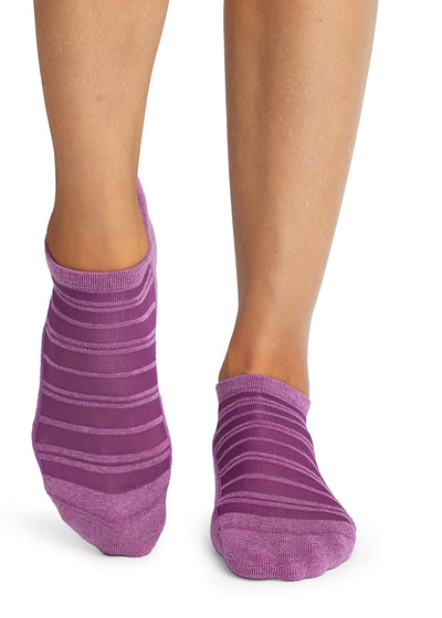 # Savvy Breeze Grip Socks | Socks > Grip | Tavi – ToeSox | Tavi | Vooray