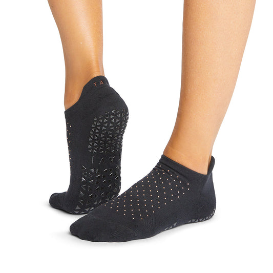 Savvy Grip Socks | Socks > Grip | Tavi – Tavi Active