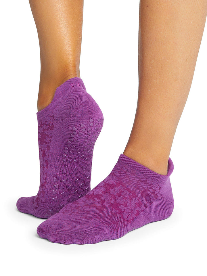 # Savvy Grip Socks | Socks > Grip | Tavi – ToeSox | Tavi | Vooray