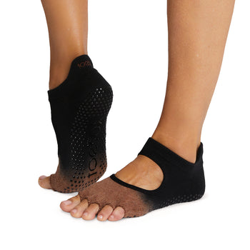 ToeSox Full Toe Low Rise Grip Socks – 5-Toe Design, Non-Slip Socks, Natural  Toe Movement, Pilates Socks, Yoga Socks, Toe Socks for Dance, Barre &  Ballet, Charcoal Grey, Small, Socks 