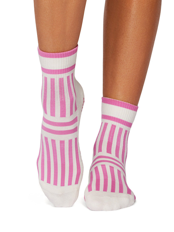 Aria Grip Socks | Socks > Grip | Tavi – ToeSox | Tavi | Vooray