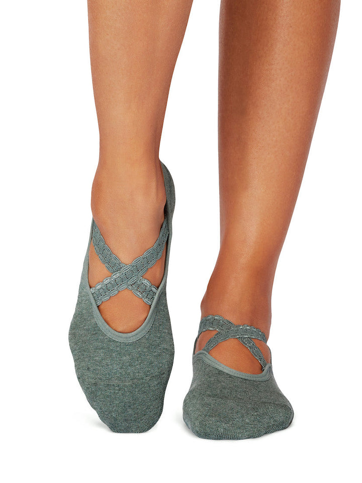 Chloe Grip Socks | Socks > Grip | Tavi – ToeSox | Tavi | Vooray
