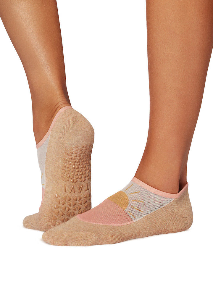 Maddie Grip Socks | Socks > Grip | Tavi – ToeSox | Tavi | Vooray