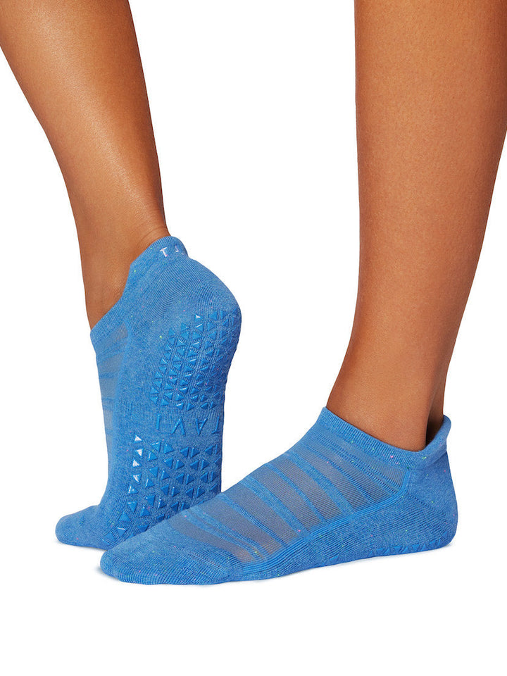 Savvy Breeze Grip Socks | Socks > Grip | Tavi – Tavi Active