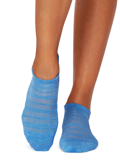 Savvy Breeze Grip Socks | Socks > Grip | Tavi – Tavi Active
