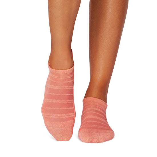 Savvy Breeze Grip Socks | Socks > Grip | Tavi – Tavi Active