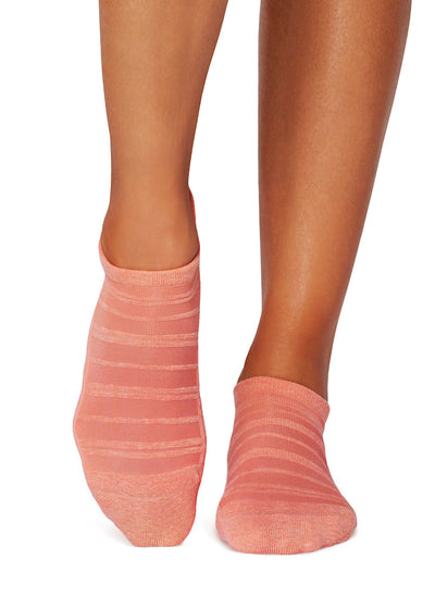 Savvy Breeze Grip Socks | Socks > Grip | Tavi – Tavi Active