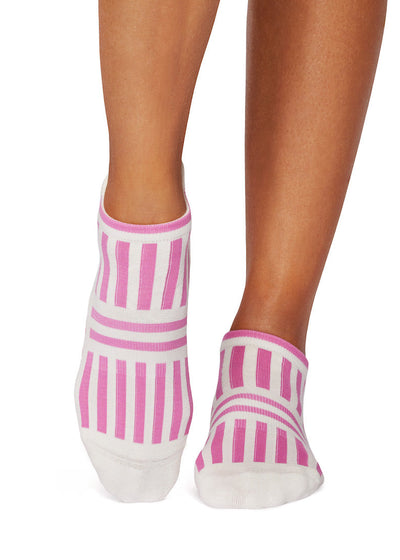 Savvy Grip Socks | Socks > Grip | Tavi – Tavi Active