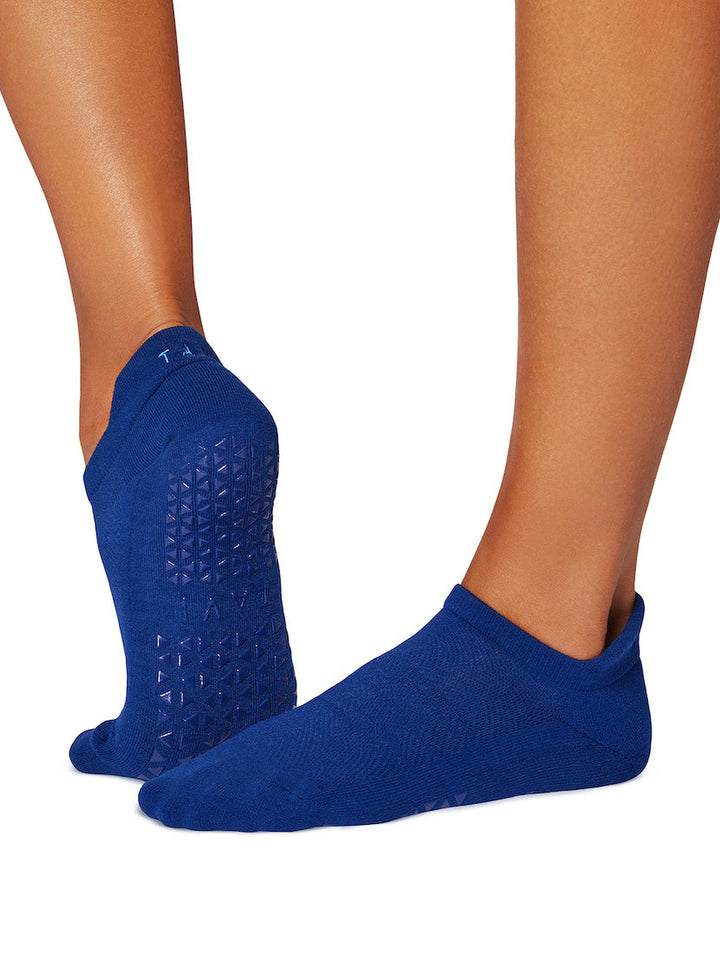 Savvy Tec Grip Socks | Socks > Grip | Tavi – ToeSox | Tavi | Vooray