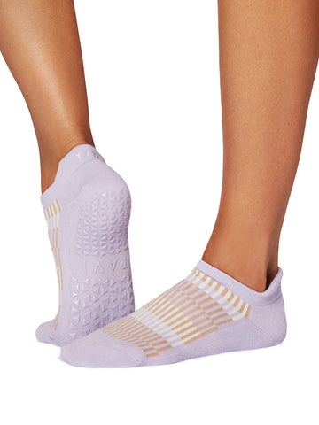 Savvy Grip Socks | Socks > Grip | Tavi – ToeSox | Tavi | Vooray