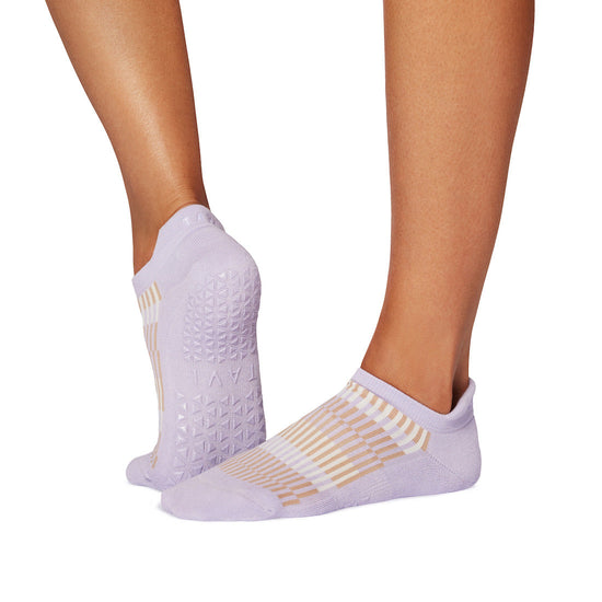 Savvy Grip Socks | Socks > Grip | Tavi – ToeSox | Tavi | Vooray